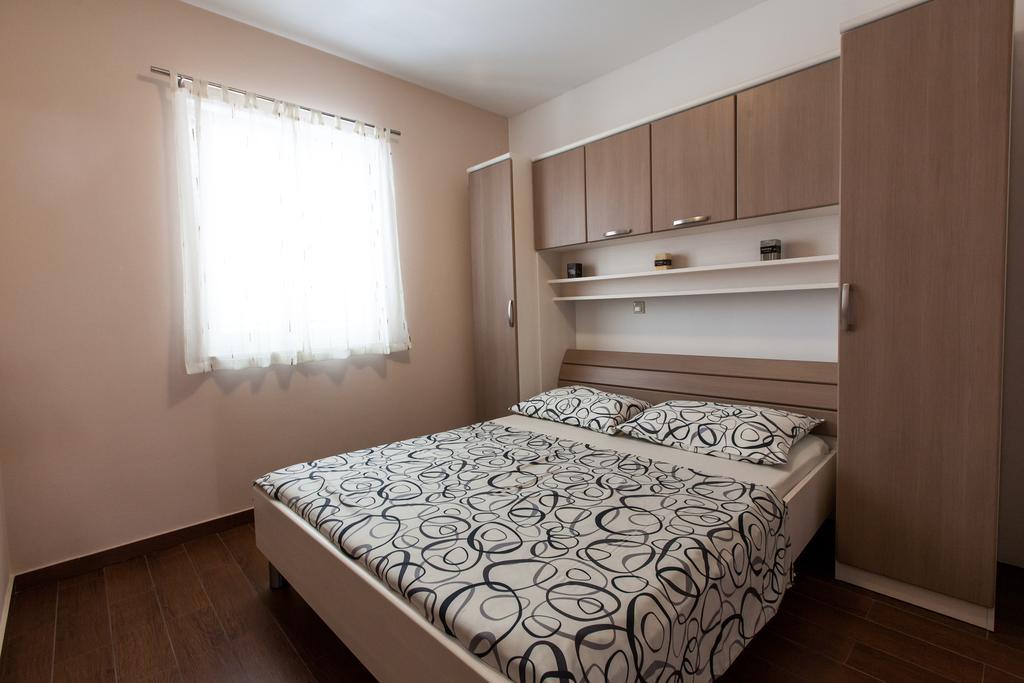Apartment The Golden Island